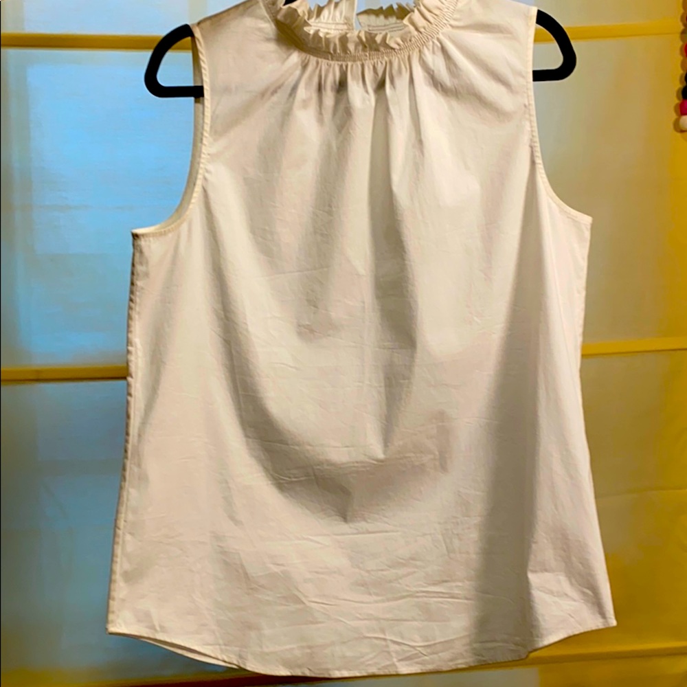 Banana republic, white sleeveless blouse